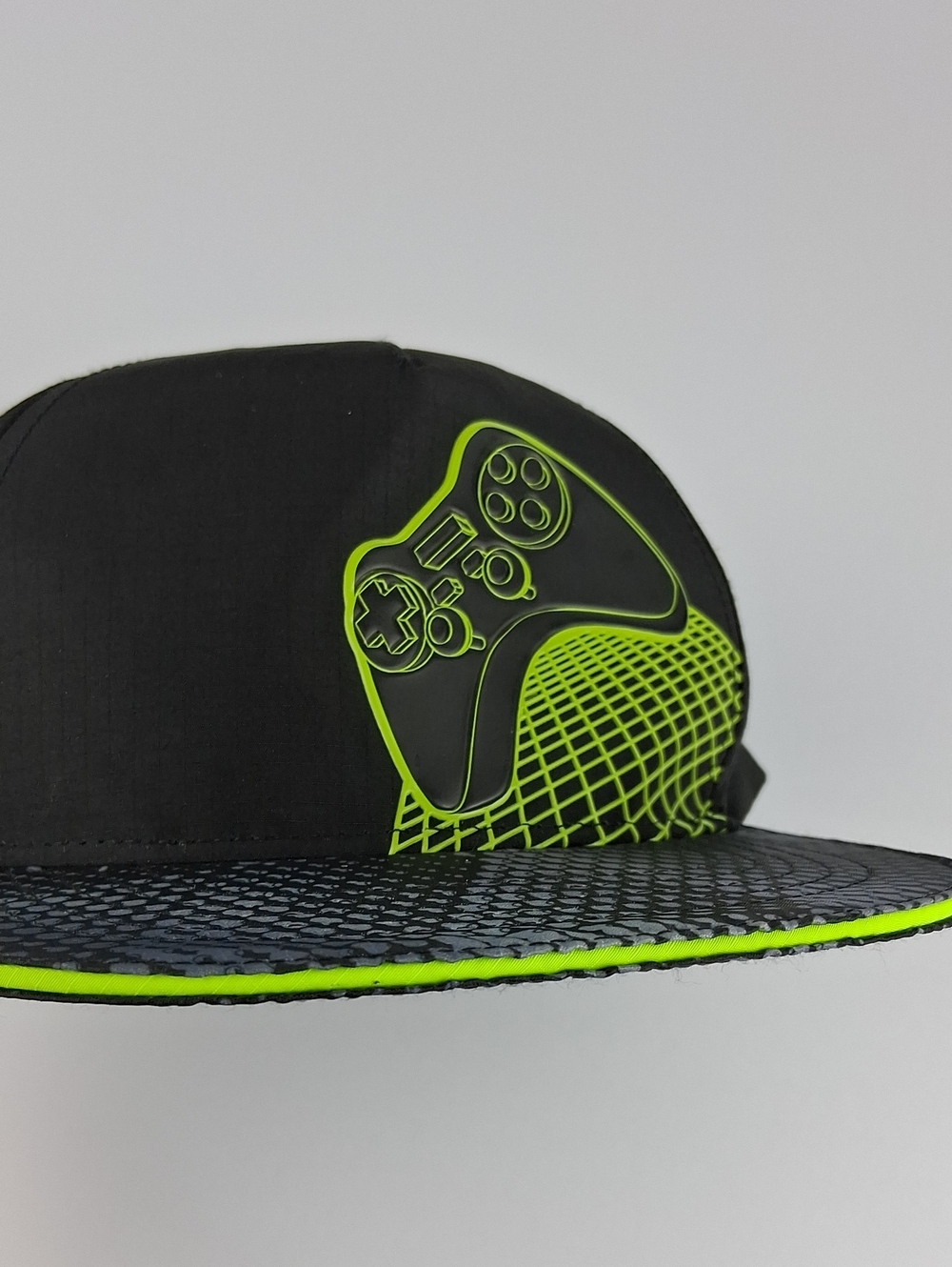 Boys Childrens Place Black & Neon Green Gaming Snapback Hat Size Small/Medium - Picture 12 of 12